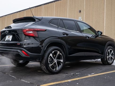 Used 2024 Chevrolet Trax RS w/ Sunroof Package image 6