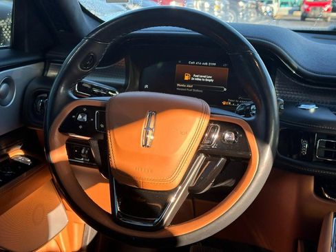 Certified 2023 Lincoln Aviator Black Label w/ Jet Package image 18