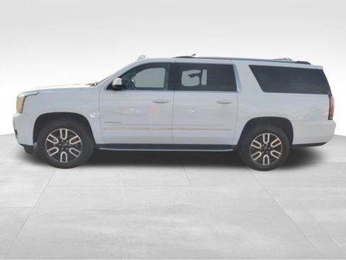 Used 2019 GMC Yukon XL Denali w/ Open Road Package image 2