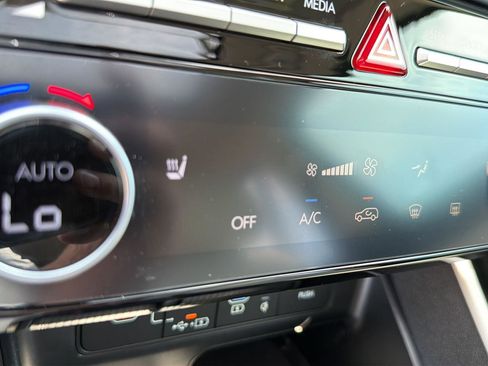 Used 2025 Hyundai Tucson SEL FWD image 28