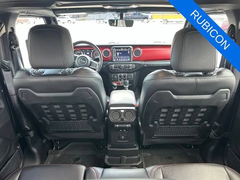 Used 2023 Jeep Wrangler Unlimited Rubicon w/ Cold Weather Group AWD/4WD image 31