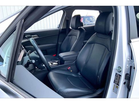 Used 2024 Kia Sportage EX FWD image 22