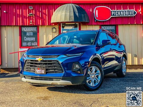 Used 2022 Chevrolet Blazer LT image 2