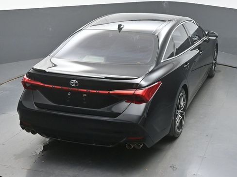 Used 2019 Toyota Avalon Touring w/ Advanced Safety Package image 44