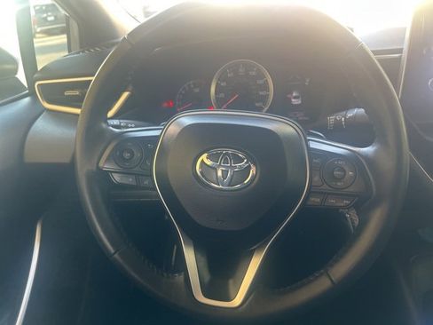 Used 2020 Toyota Corolla SE image 17