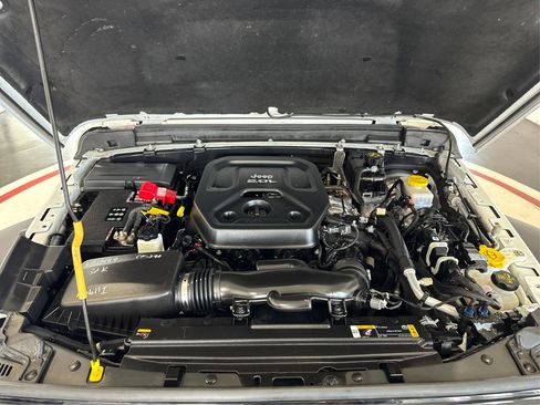 Used 2021 Jeep Wrangler Unlimited Sport image 11