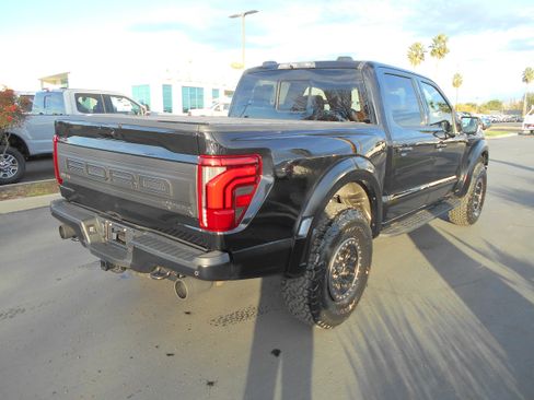 Used 2025 Ford F150 Raptor image 6