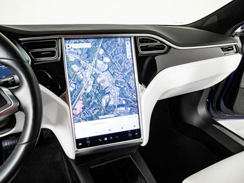 Used 2017 Tesla Model S 100D AWD/4WD image 11
