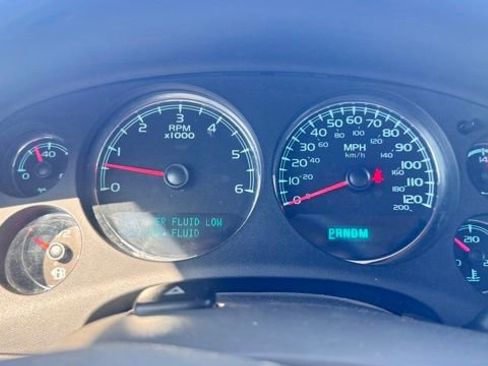 Used 2013 Chevrolet Suburban LTZ image 29