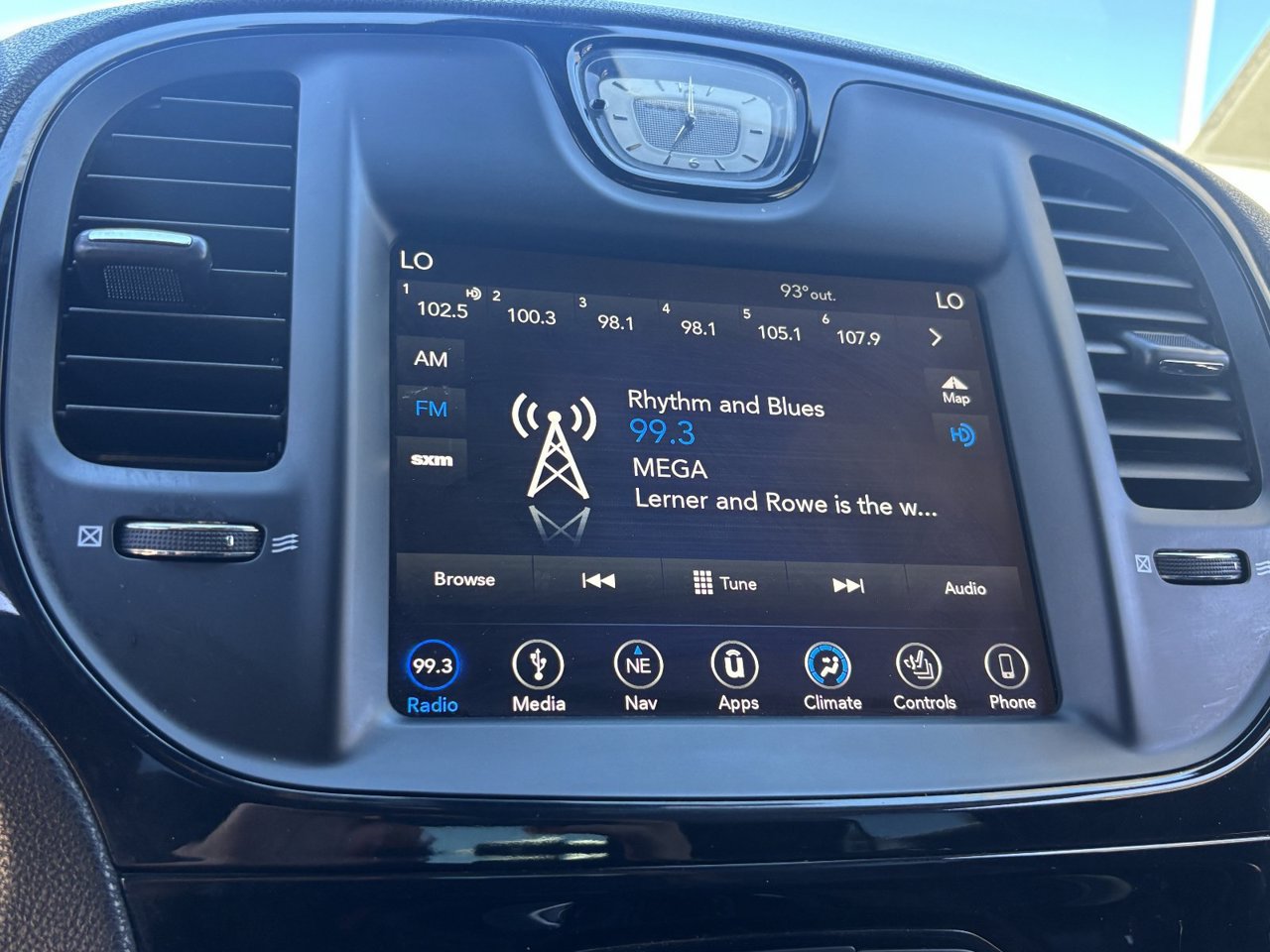 Used 2019 Chrysler 300 S w/ 300S Premium Group RWD image 20