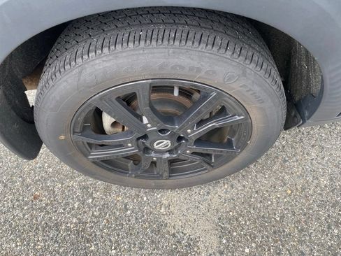 Used 2021 Nissan Kicks SR w/ SR Premium Package FWD image 14