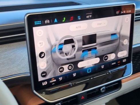 New 2025 Volkswagen ID. Buzz Pro S Plus image 12