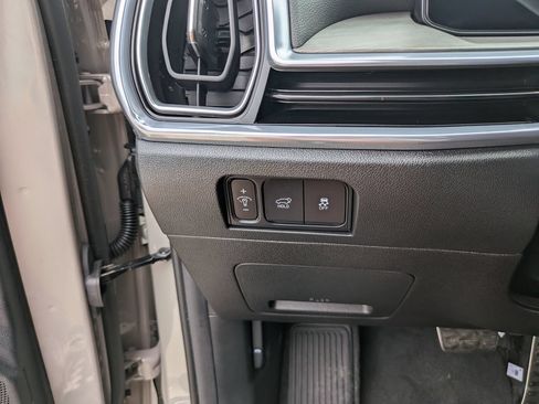 Certified 2026 Kia Sorento SX Prestige AWD/4WD image 33