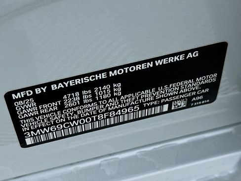 New 2026 BMW 330i Sedan w/ M Sport Package image 24