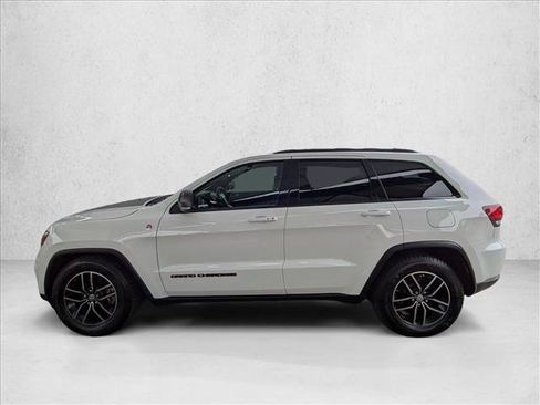 Used 2018 Jeep Grand Cherokee Trailhawk w/ Trailhawk Luxury Group AWD/4WD image 9