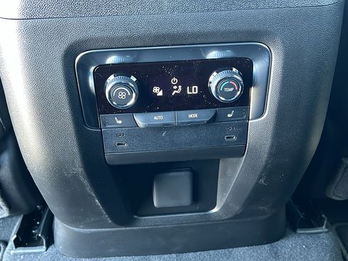 New 2026 Chevrolet Tahoe Premier w/ Sun And Tow Package AWD/4WD image 18