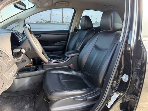 Used 2017 Nissan Leaf SL w/ Premium Package FWD image 5