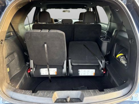 Used 2019 Ford Explorer XLT w/ Class III Trailer Tow Package image 13