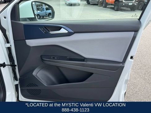 Certified 2023 Volkswagen Taos SE AWD/4WD image 26