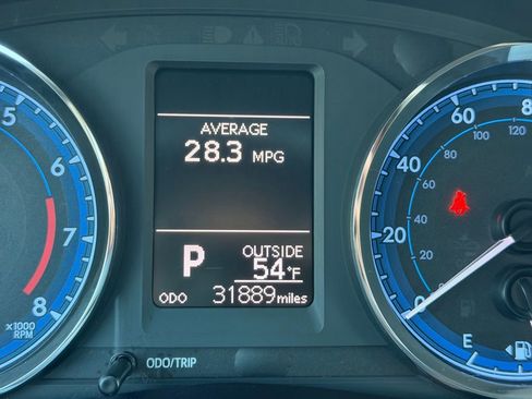 Used 2019 Toyota Corolla LE image 33