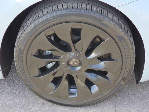 Used 2022 Tesla Model 3 Long Range image 12