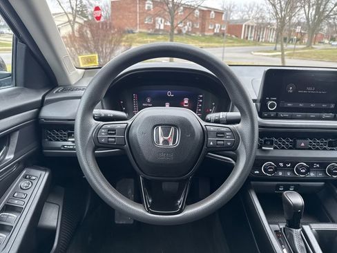 Certified 2023 Honda Accord EX image 21