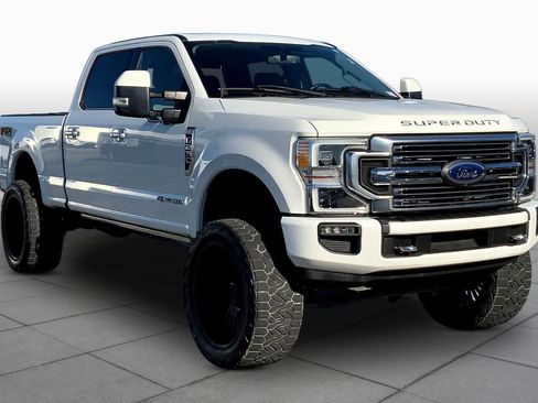 Certified 2022 Ford F250 Limited w/ FX4 Off-Road Package AWD/4WD image 3