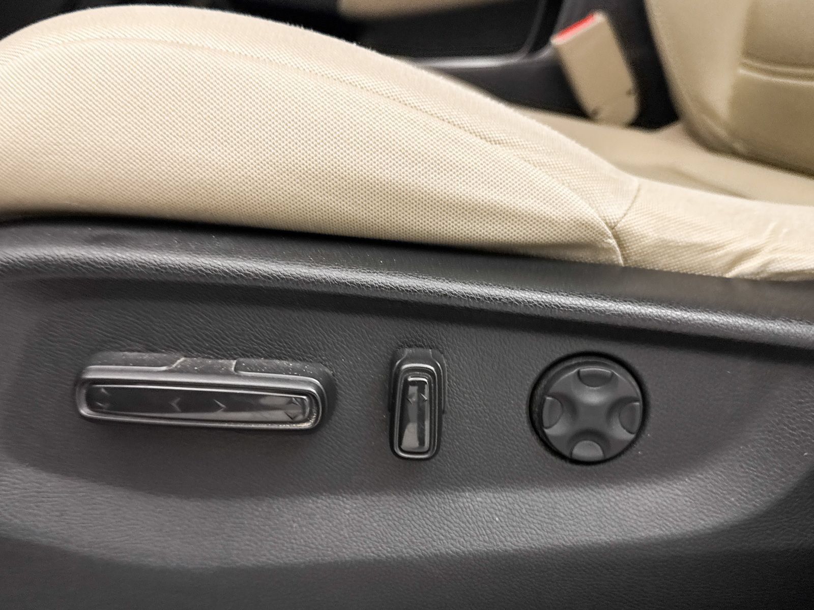 Used 2018 Honda CR-V EX image 17