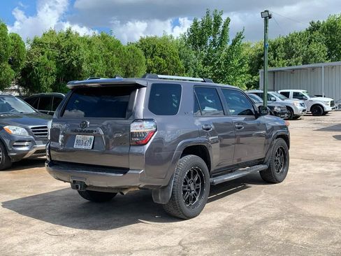Used 2019 Toyota 4Runner SR5 RWD image 7