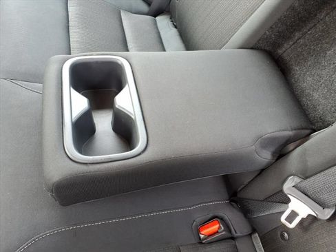Used 2025 Nissan Altima 2.5 SV FWD image 15