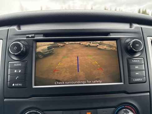 Used 2019 Nissan Titan S image 29