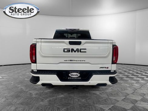 Used 2020 GMC Sierra 1500 AT4 w/ AT4 Premium Package image 4