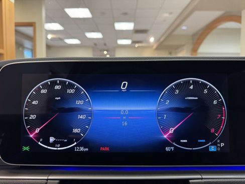 Certified 2026 Mercedes-Benz GLE 350 4MATIC image 9