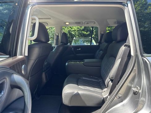 Used 2024 Nissan Armada Platinum w/ Captain's Chairs Package AWD/4WD image 11