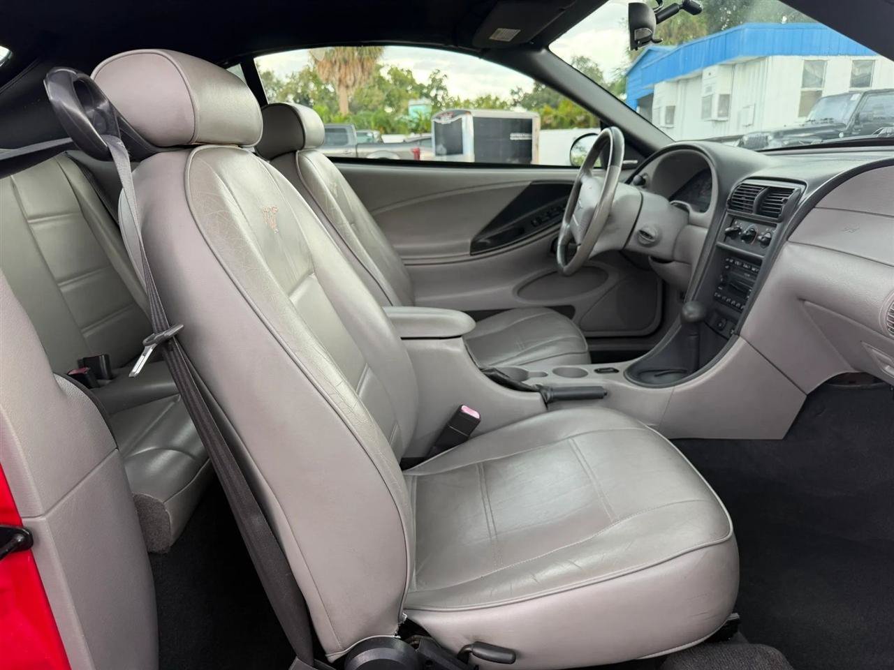 Used 2002 Ford Mustang Convertible RWD image 30
