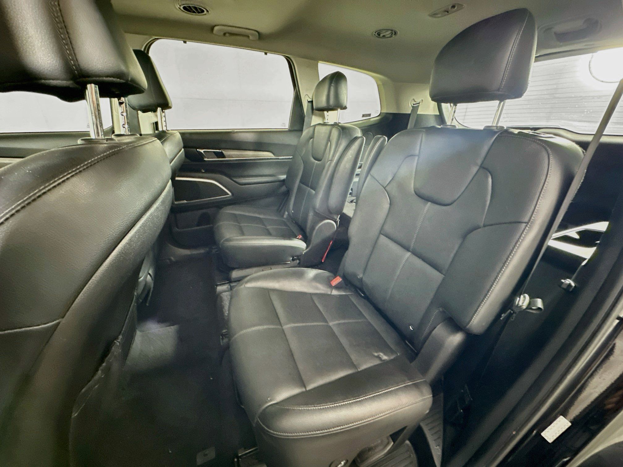 Used 2022 Kia Telluride EX w/ EX Premium Package FWD image 29