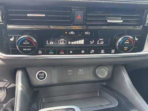 Used 2021 Nissan Rogue SL w/ Premium Package FWD image 45