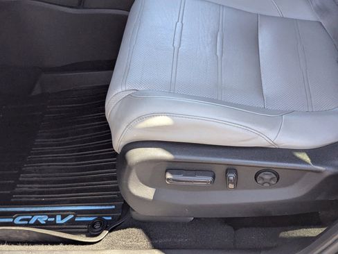 Used 2017 Honda CR-V Touring image 20