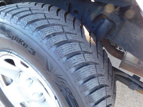 Used 2019 Toyota Tacoma SR image 27