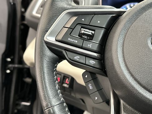 Used 2021 Subaru Ascent Limited w/ Technology Package image 29