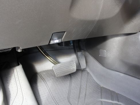 Used 2022 Chevrolet Silverado 1500 High Country w/ High Country Premium Package image 49