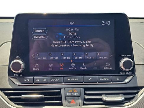 Used 2023 Nissan Altima 2.5 SR FWD image 28