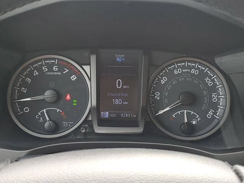 Used 2020 Toyota Tacoma TRD Off-Road w/ Technology Package AWD/4WD image 22
