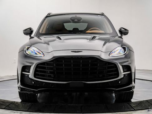 Used 2023 Aston Martin DBX 707 image 27
