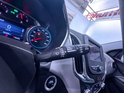 Used 2022 Chevrolet Equinox LS w/ LS Convenience Package FWD image 19