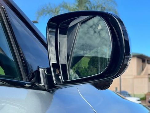 Used 2024 Jeep Wagoneer Launch Edition image 10