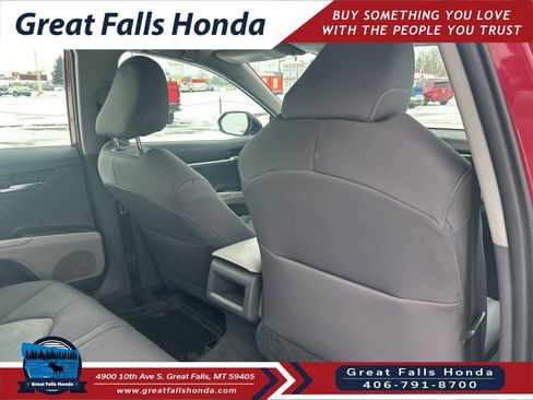 Used 2021 Toyota Camry LE image 25