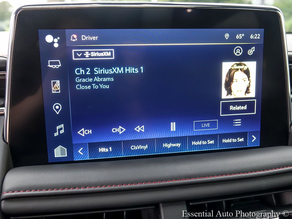 Used 2023 Chevrolet Suburban RST w/ Luxury Package AWD/4WD image 21
