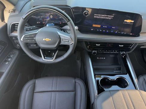 New 2026 Chevrolet Suburban High Country image 10