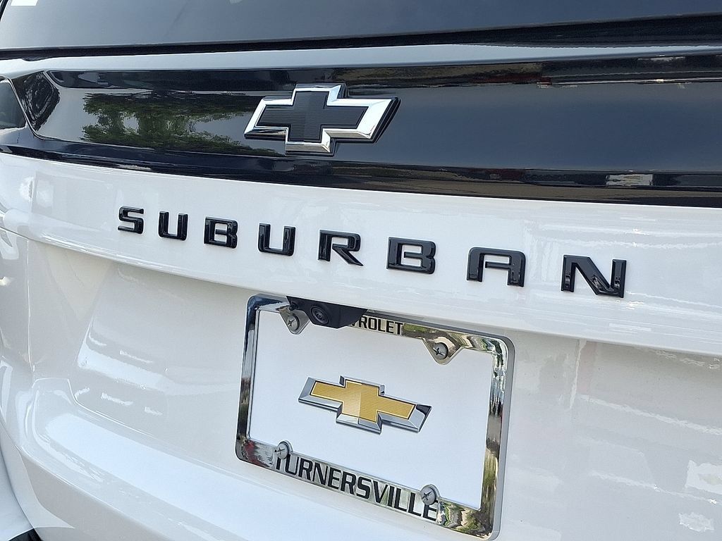 New 2026 Chevrolet Suburban RST w/ RST Capability Package AWD/4WD image 11